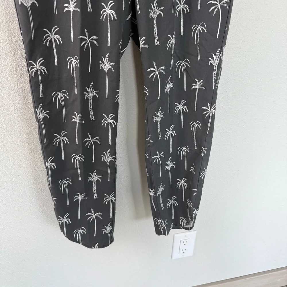 NWOT Marine Layer Allison Palm Print Casual Pant Women’s Size Medium Grey